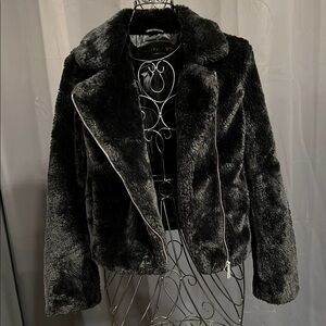 Black Teddy Jacket with Plush Faux Fur and Wide Collar